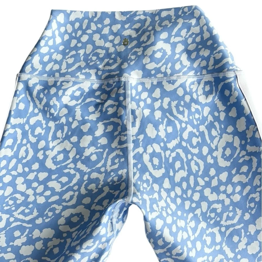 EUC Spiritual Gangster Leggings Size Small